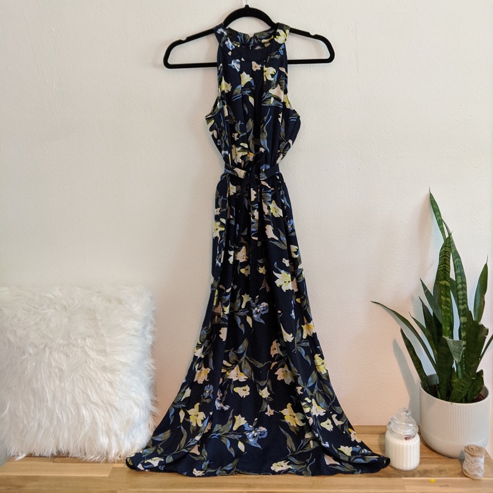 Maxi halter neck dress size OS